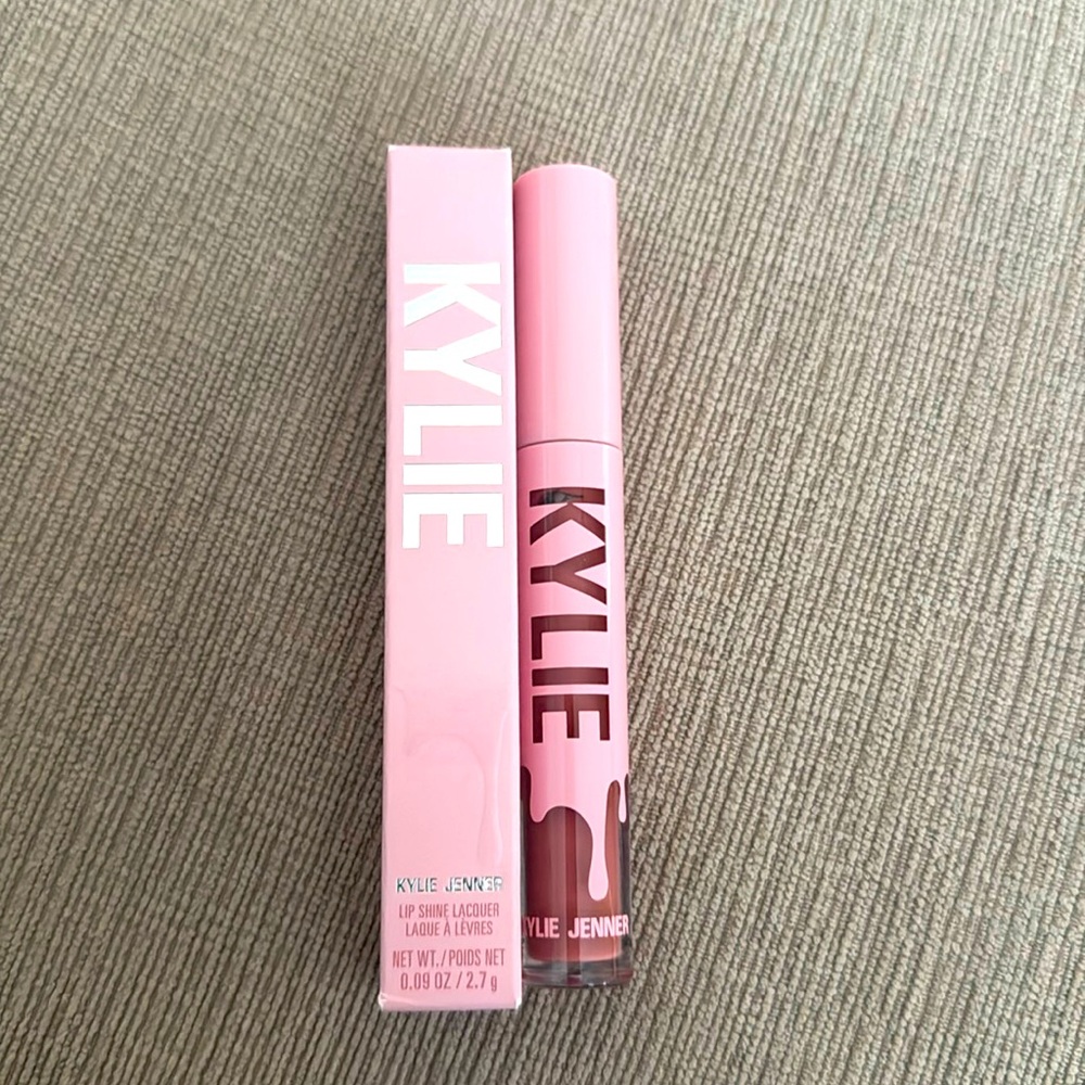 🆕 KYLIE Lip Shine 728 FELT CUTE + BONUS